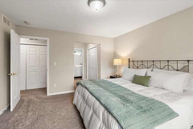 2107 Blue Bell Way, Grand Rapids, MI 49504