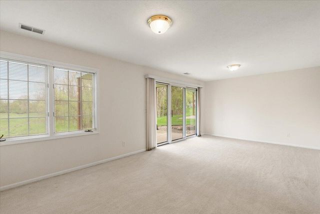 2107 Blue Bell Way, Grand Rapids, MI 49504