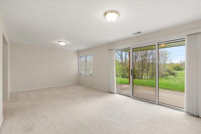 2107 Blue Bell Way, Grand Rapids, MI 49504