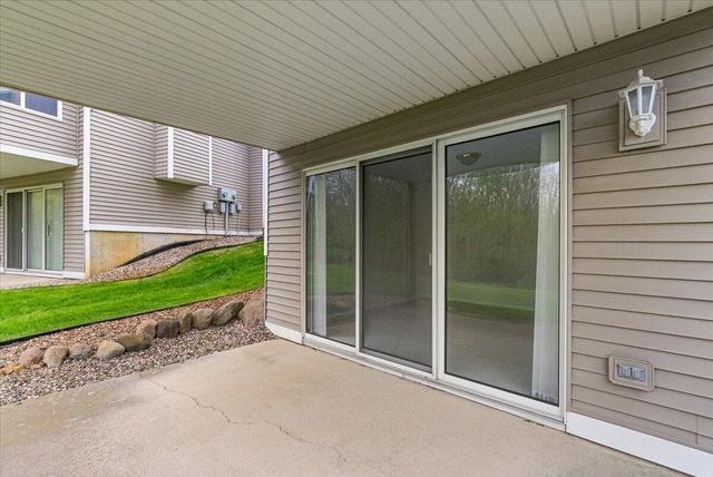 2107 Blue Bell Way, Grand Rapids, MI 49504