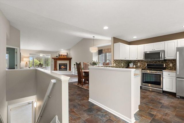 2107 Blue Bell Way, Grand Rapids, MI 49504