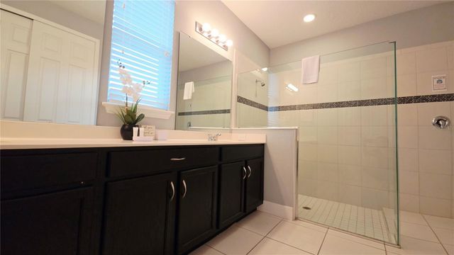 9015 PELICAN COVE TRACE, Kissimmee, FL 34747