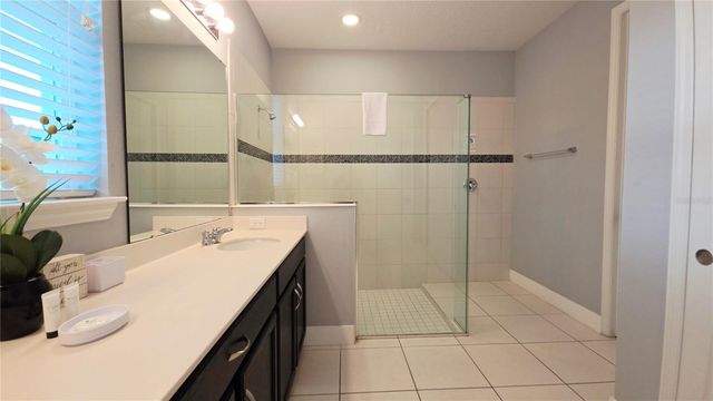 9015 PELICAN COVE TRACE, Kissimmee, FL 34747