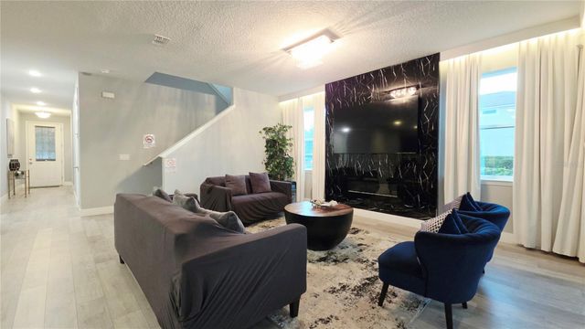 9015 PELICAN COVE TRACE, Kissimmee, FL 34747