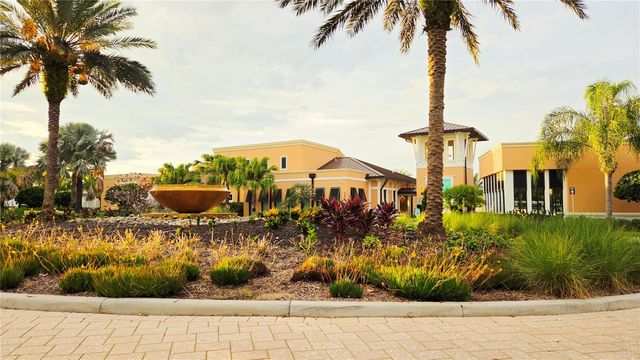 9015 PELICAN COVE TRACE, Kissimmee, FL 34747