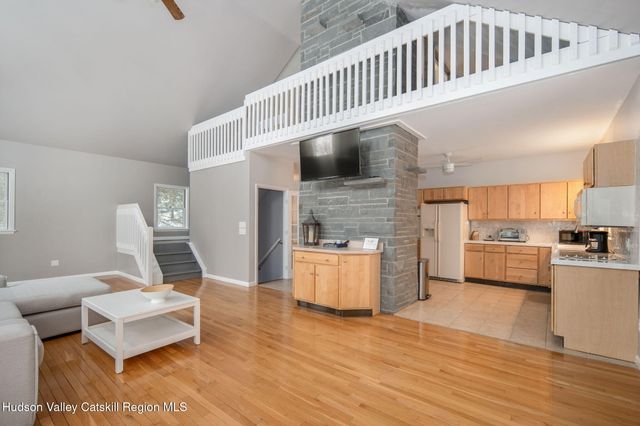 105 Mcnamee Road, Canaan, NY 12029