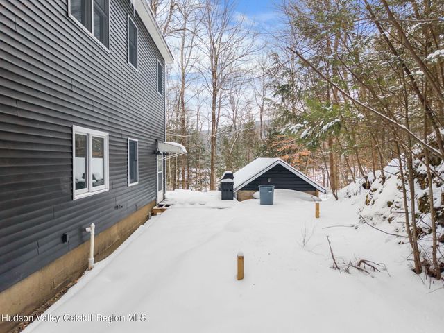 105 Mcnamee Road, Canaan, NY 12029