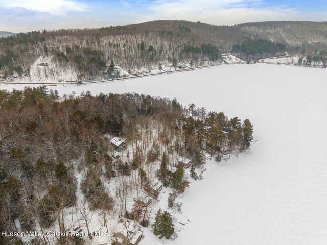 105 Mcnamee Road, Canaan, NY 12029