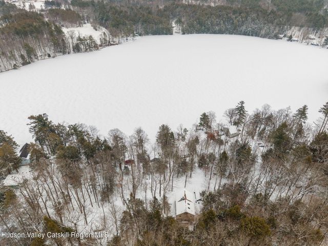 105 Mcnamee Road, Canaan, NY 12029