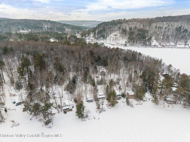 105 Mcnamee Road, Canaan, NY 12029