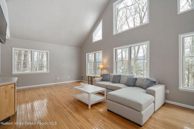 105 Mcnamee Road, Canaan, NY 12029