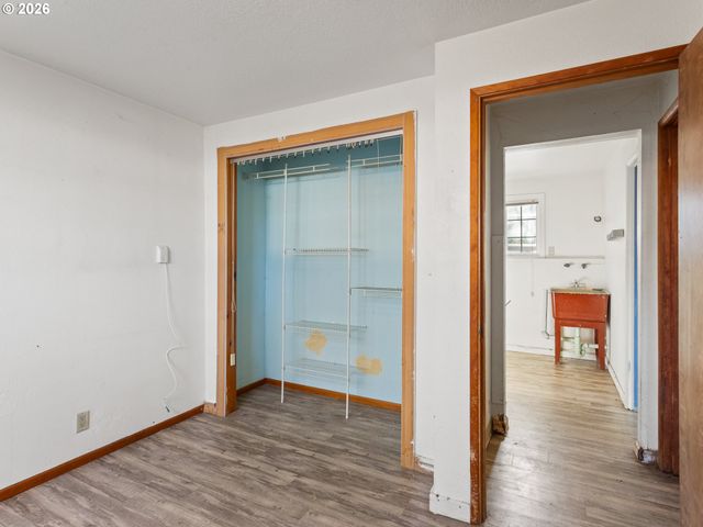 9336 Se REGENTS Dr, Milwaukie, OR 97222