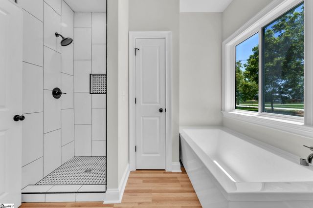 5126 N Old Laurens Road, Gray Court, SC 29645