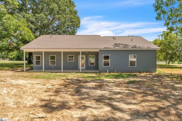 5126 N Old Laurens Road, Gray Court, SC 29645