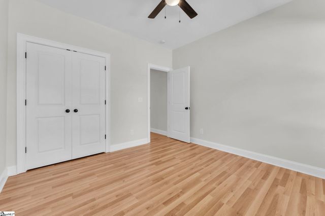 5126 N Old Laurens Road, Gray Court, SC 29645