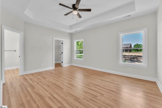 5126 N Old Laurens Road, Gray Court, SC 29645