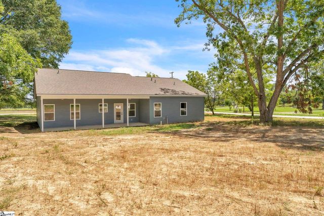 5126 N Old Laurens Road, Gray Court, SC 29645