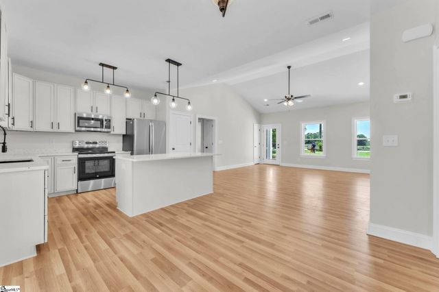 5126 N Old Laurens Road, Gray Court, SC 29645