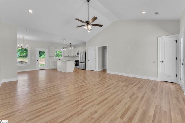 5126 N Old Laurens Road, Gray Court, SC 29645