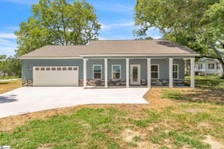 5126 N Old Laurens Road, Gray Court, SC 29645