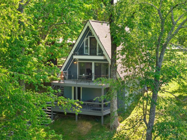 1552 Damron Rd, Estill Springs, TN 37330