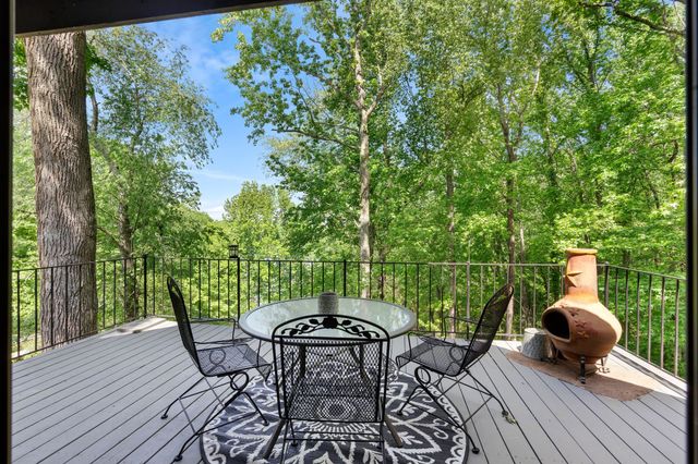 1552 Damron Rd, Estill Springs, TN 37330