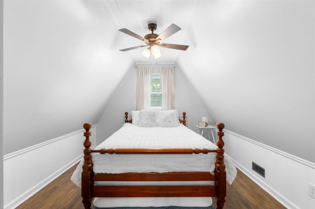 1552 Damron Rd, Estill Springs, TN 37330