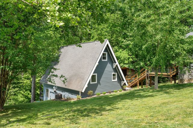 1552 Damron Rd, Estill Springs, TN 37330