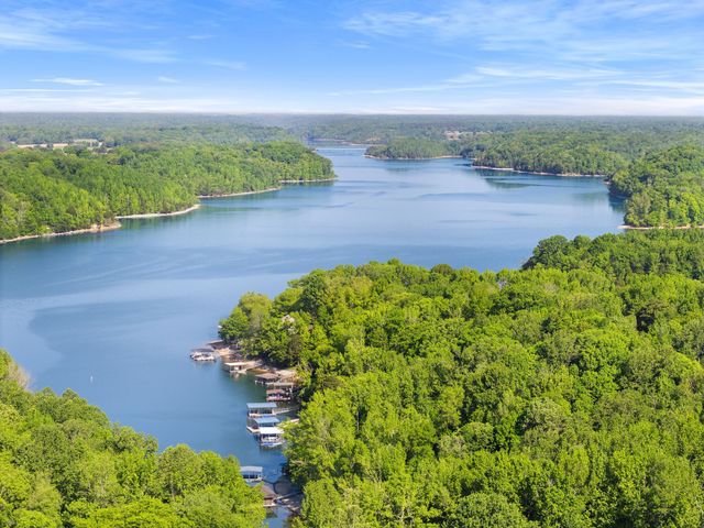 1552 Damron Rd, Estill Springs, TN 37330
