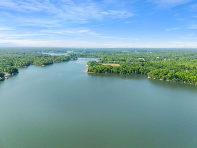 1552 Damron Rd, Estill Springs, TN 37330