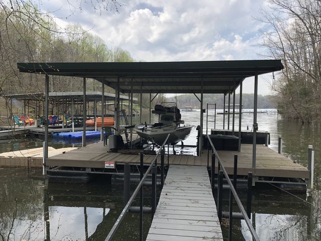 1552 Damron Rd, Estill Springs, TN 37330