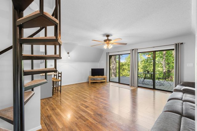1552 Damron Rd, Estill Springs, TN 37330