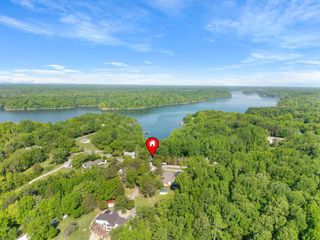 1552 Damron Rd, Estill Springs, TN 37330