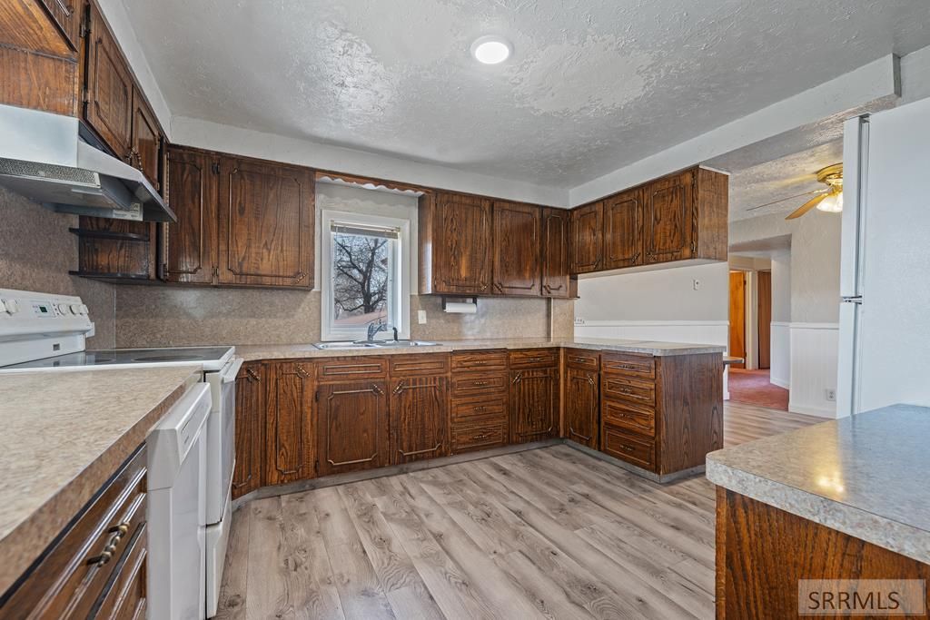 Image 14 of property listing at 3756 E 800 N, Rigby, ID 83442