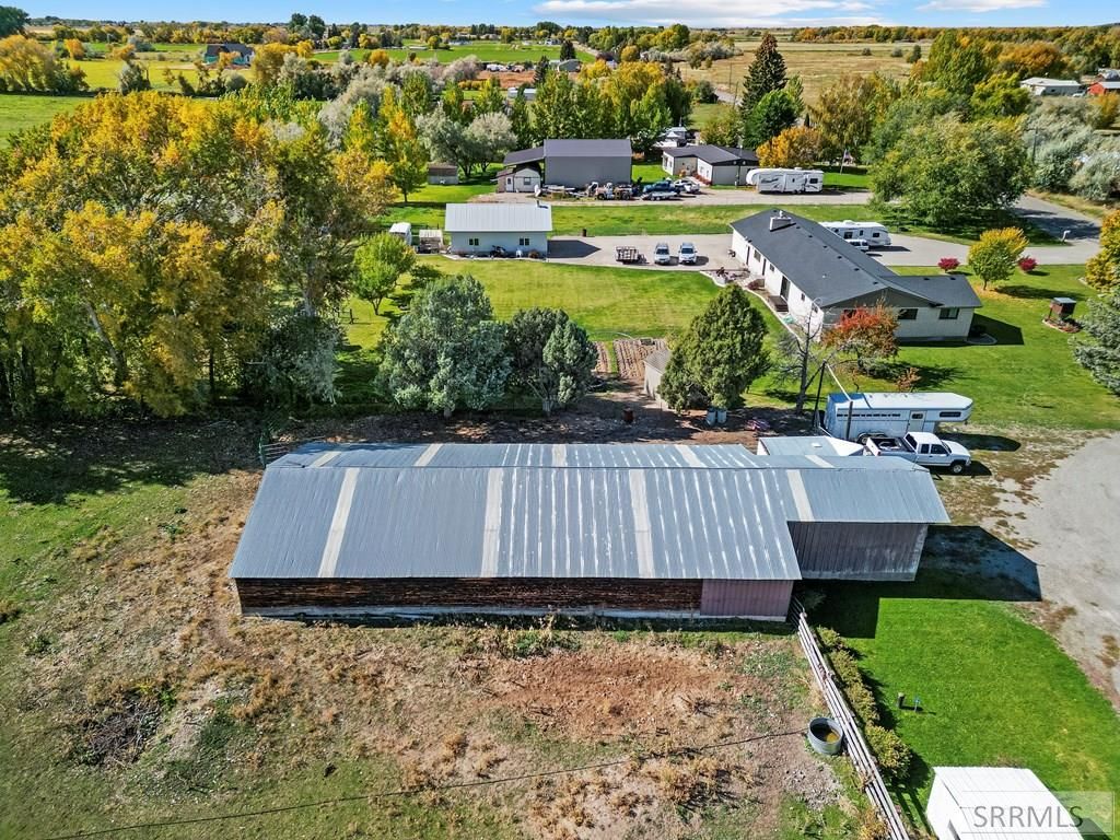 Image 4 of property listing at 3756 E 800 N, Rigby, ID 83442