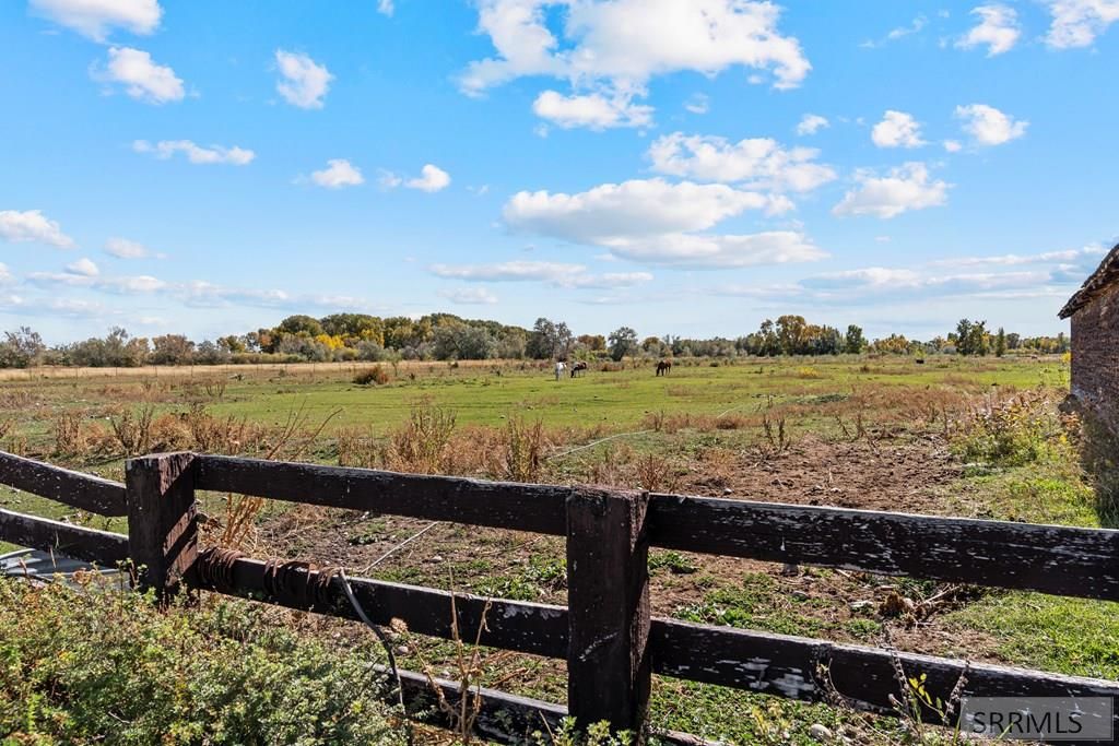 Image 54 of property listing at 3756 E 800 N, Rigby, ID 83442