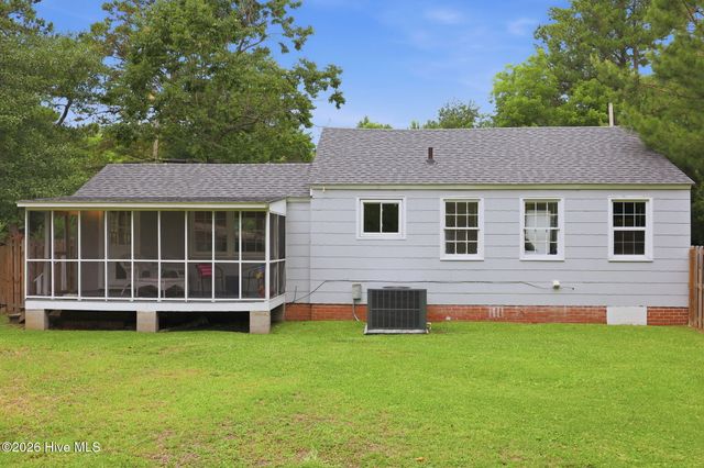 609 Jacksonville Highway, Burgaw, NC 28425