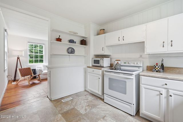 609 Jacksonville Highway, Burgaw, NC 28425