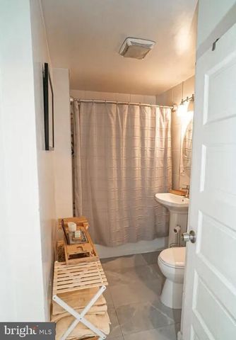 440 CENTRE ST, Trenton, NJ 08611