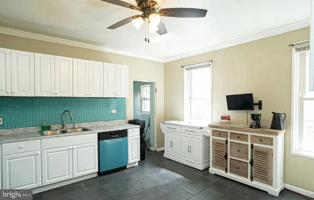 440 CENTRE ST, Trenton, NJ 08611