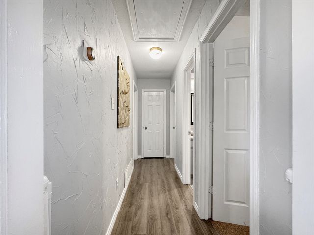 5216 Stagetrail Drive, Arlington, TX 76017