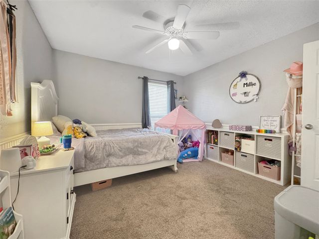 5216 Stagetrail Drive, Arlington, TX 76017