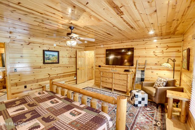 2154 Loafers Glory Way, Gatlinburg, TN 37738