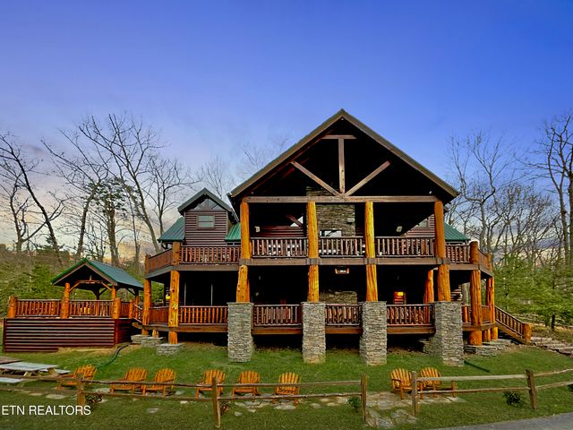 2154 Loafers Glory Way, Gatlinburg, TN 37738