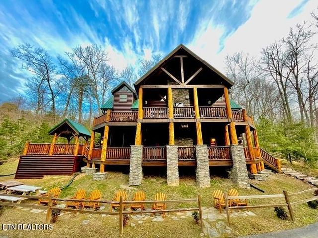 2154 Loafers Glory Way, Gatlinburg, TN 37738