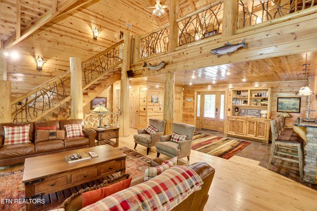 2154 Loafers Glory Way, Gatlinburg, TN 37738