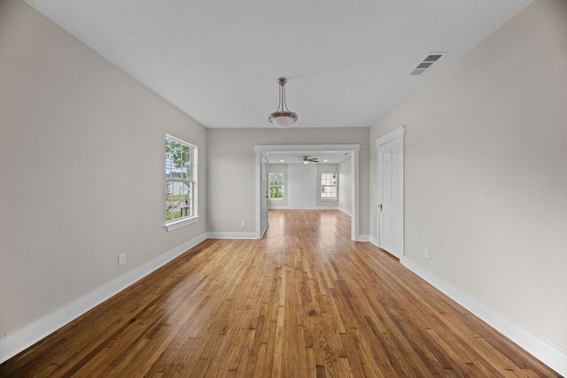 1001 W Lampasas Street, Ennis, TX 75119