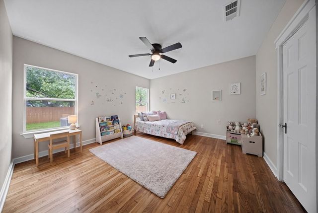 1001 W Lampasas Street, Ennis, TX 75119