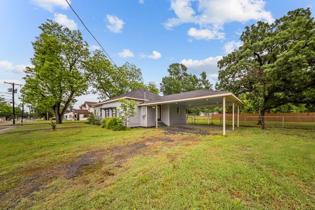 1001 W Lampasas Street, Ennis, TX 75119