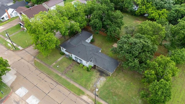 1001 W Lampasas Street, Ennis, TX 75119